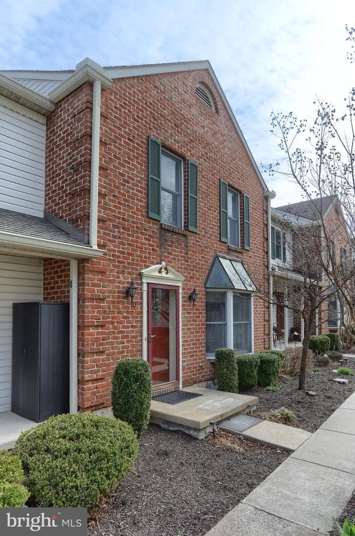 2039 Raleigh Road photo 5