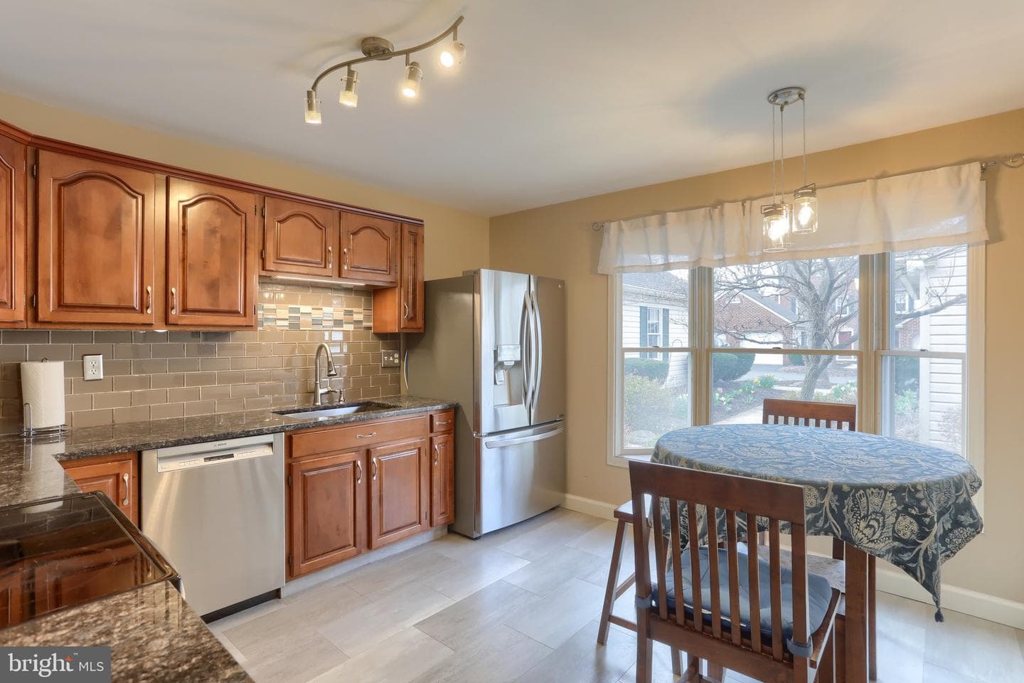 2039 Raleigh Road photo 7