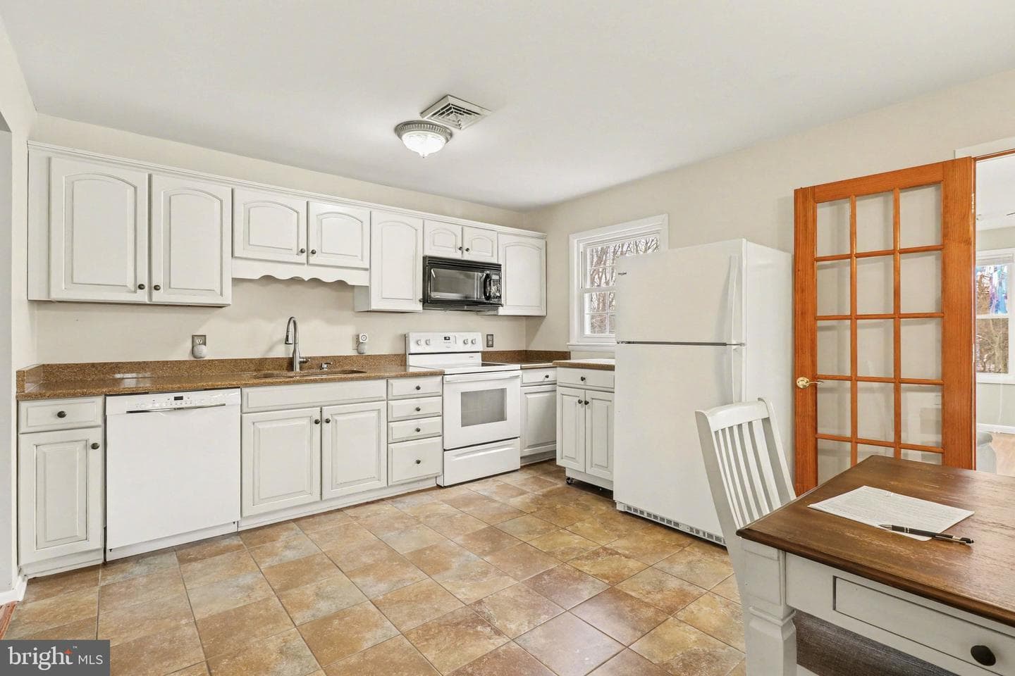 1118 Bethlynn Drive photo 8