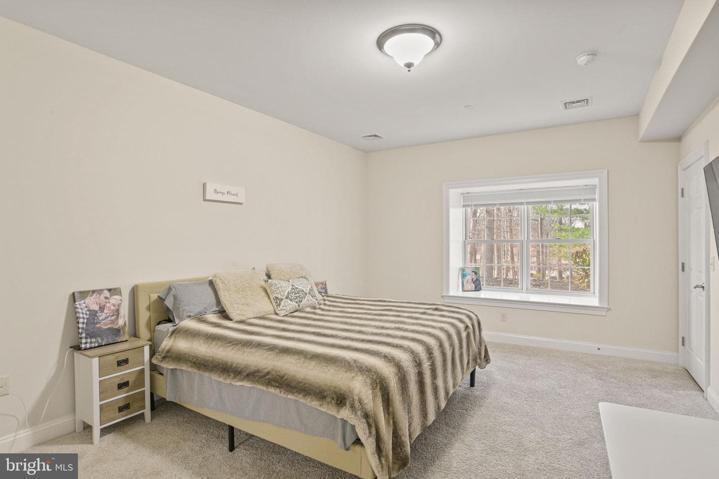 102 High Pointe Drive photo 21
