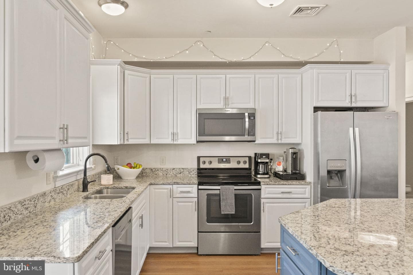 102 High Pointe Drive photo 9