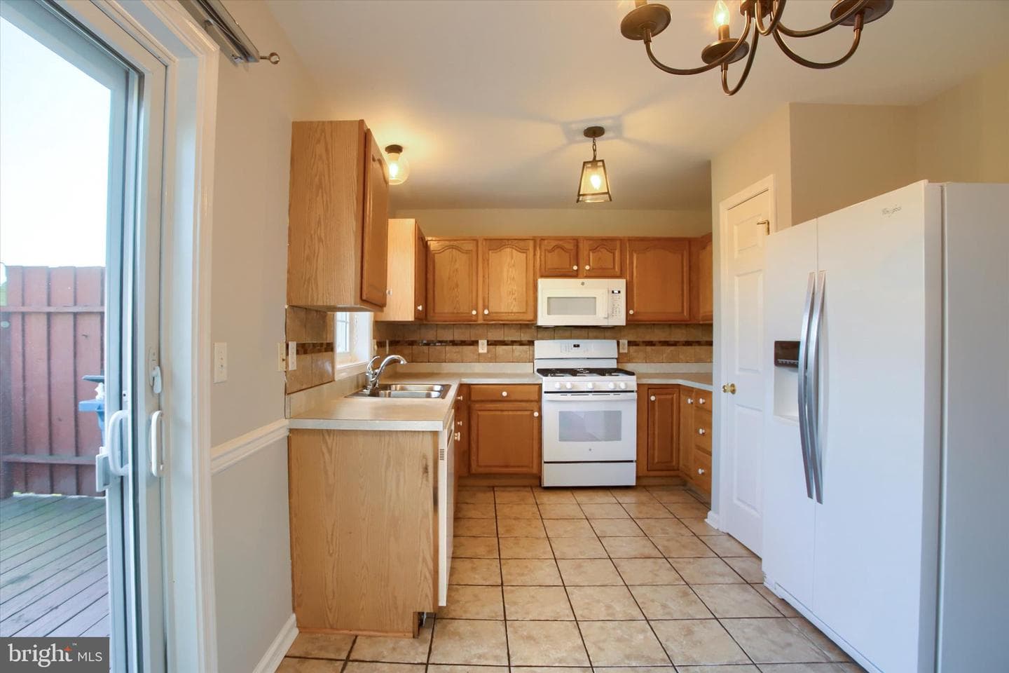 7506 Clover Lee Boulevard photo 8