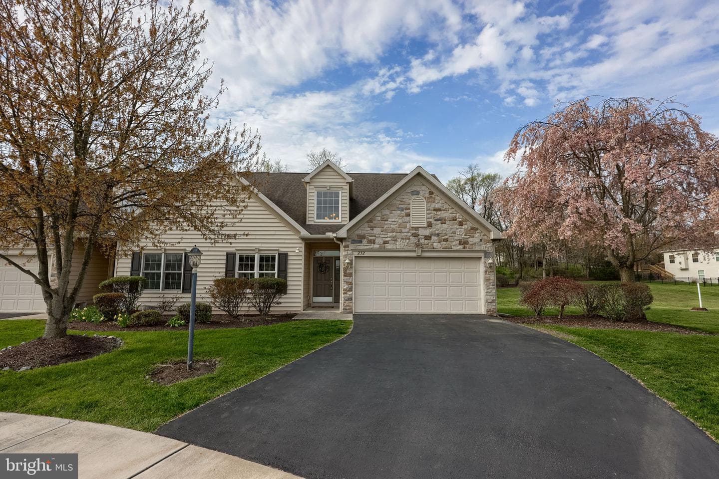 232 Brookridge Ct. photo 2