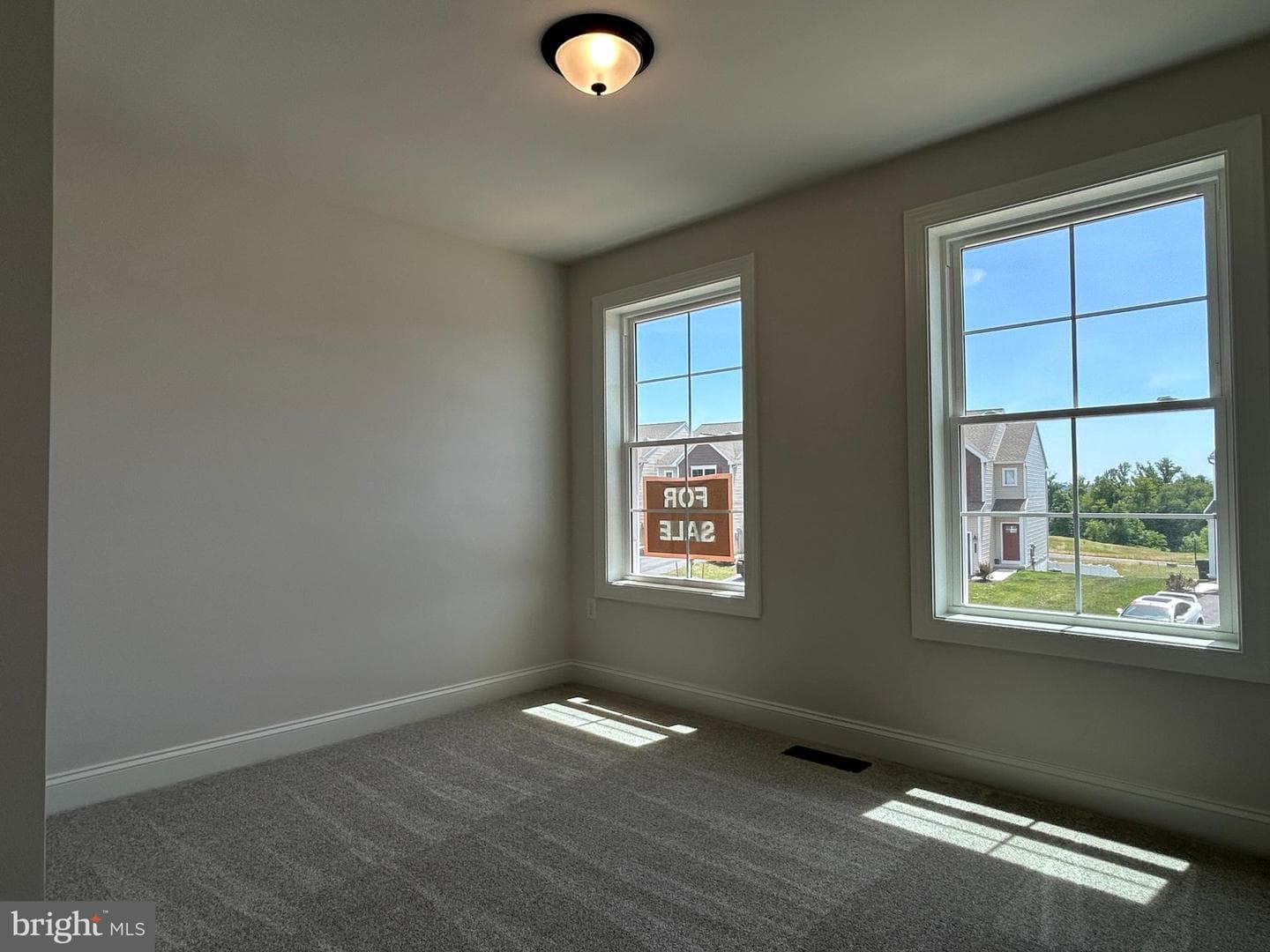 251 Sage Boulevard photo 35