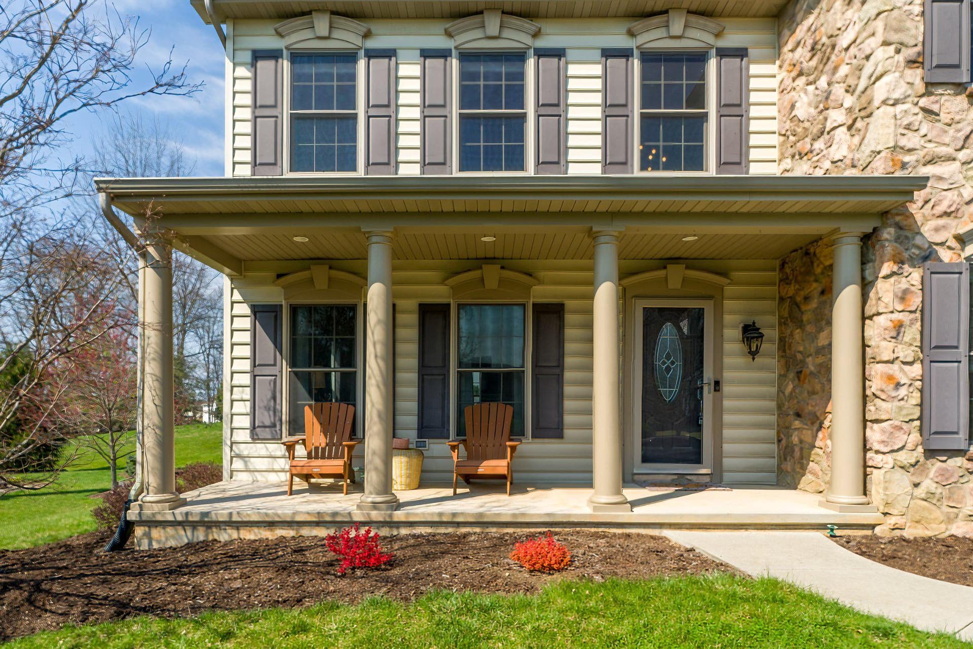 2279 Pullman Way photo 4