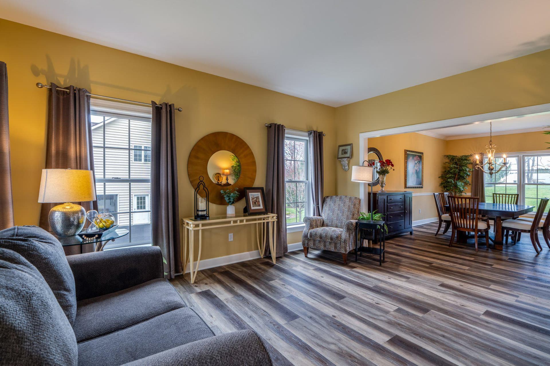2279 Pullman Way photo 6