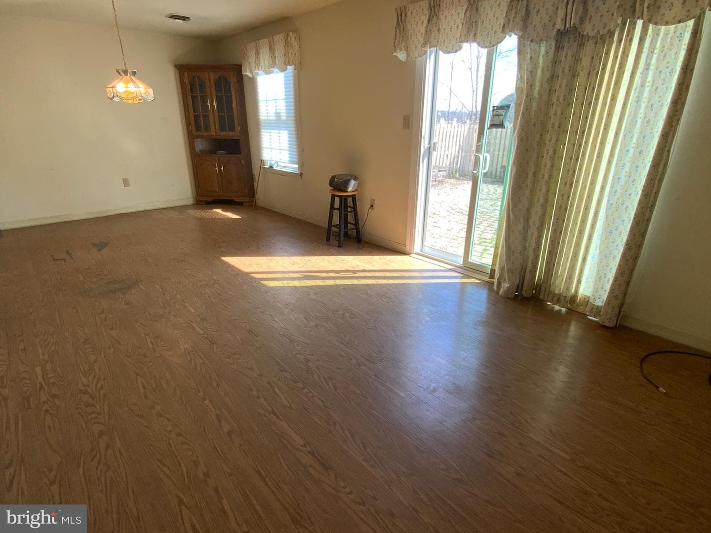 6284 Spring Knoll Drive photo 10