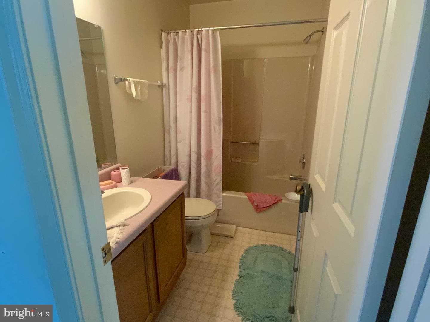 6284 Spring Knoll Drive photo 13