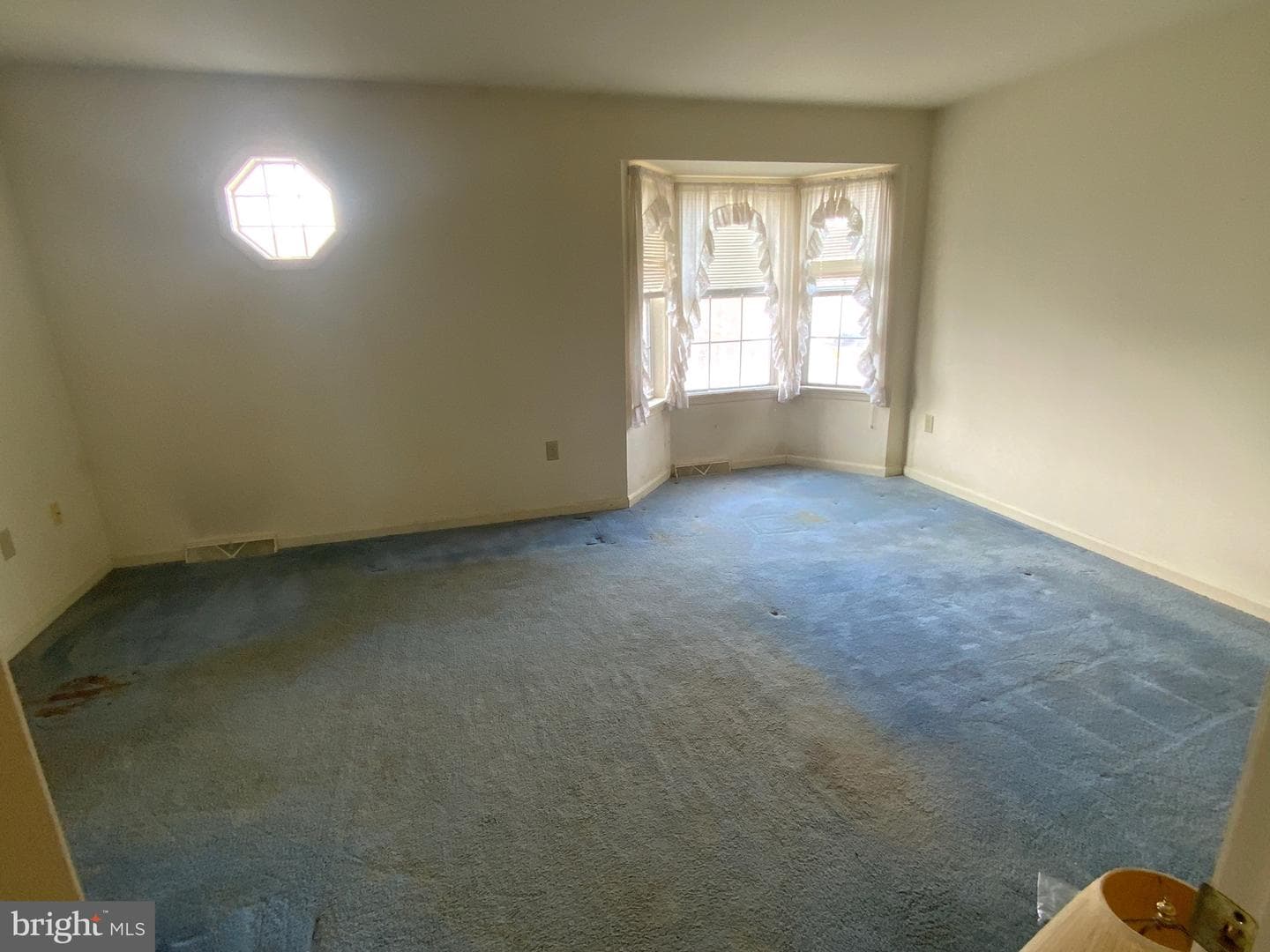 6284 Spring Knoll Drive photo 15
