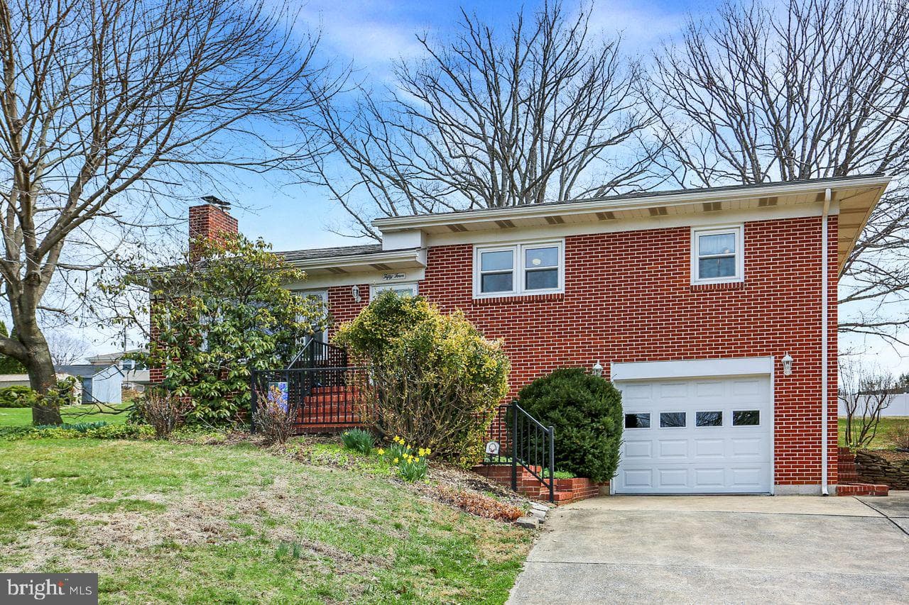 54 Grandview Road photo 27