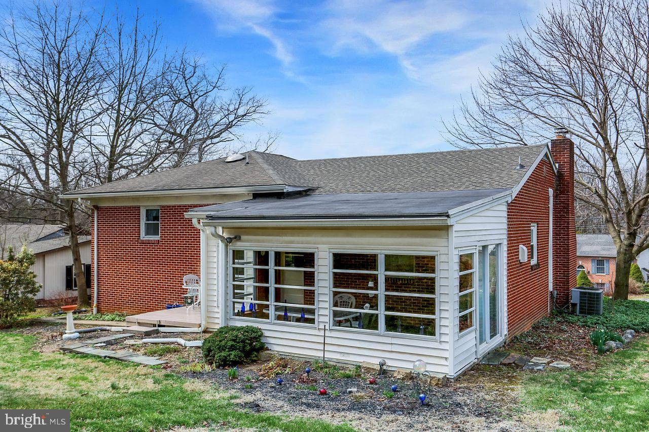 54 Grandview Road photo 30