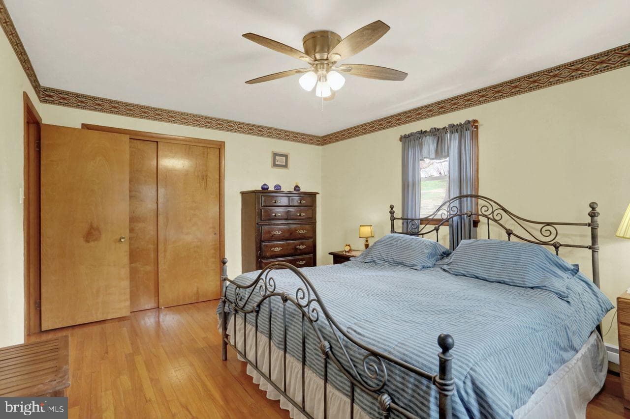 54 Grandview Road photo 8