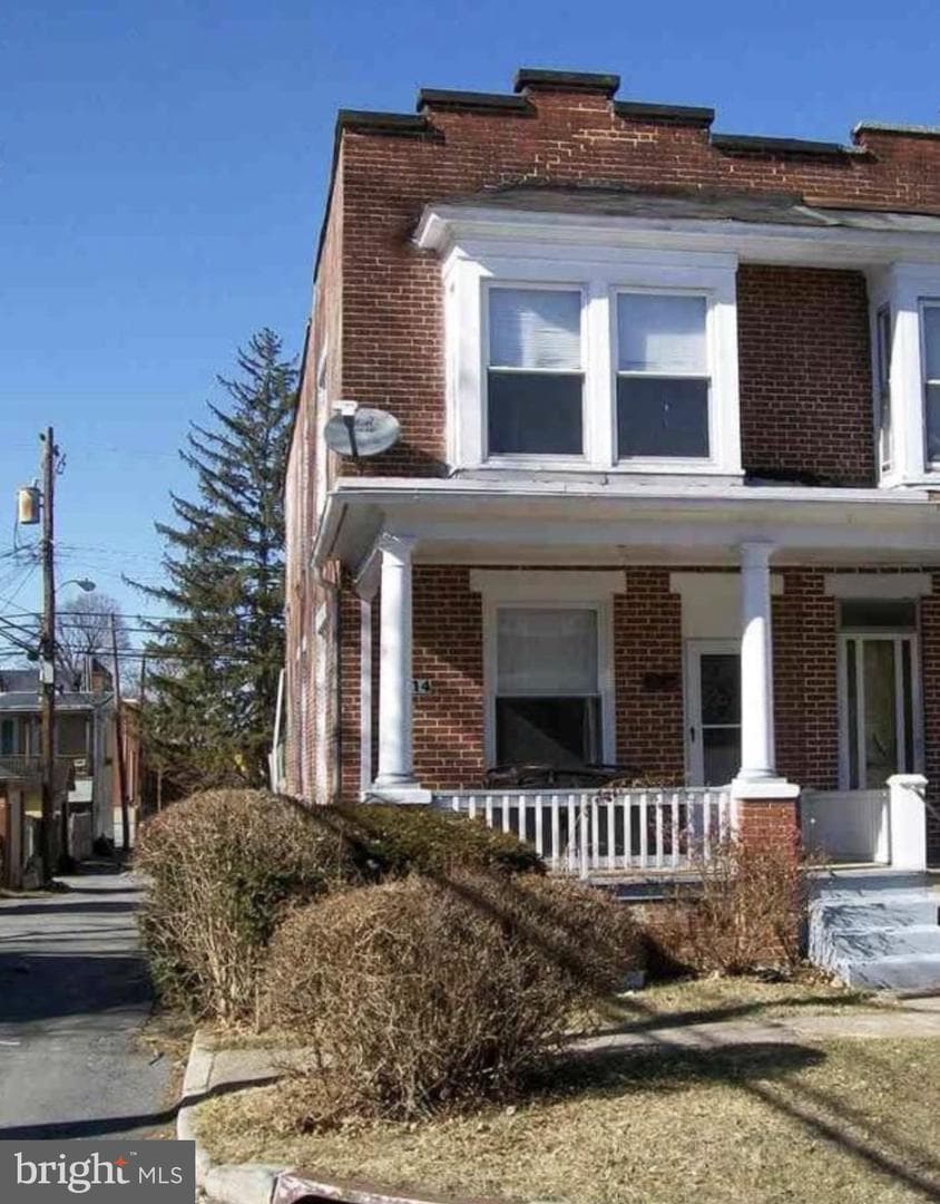1814 Forster Street