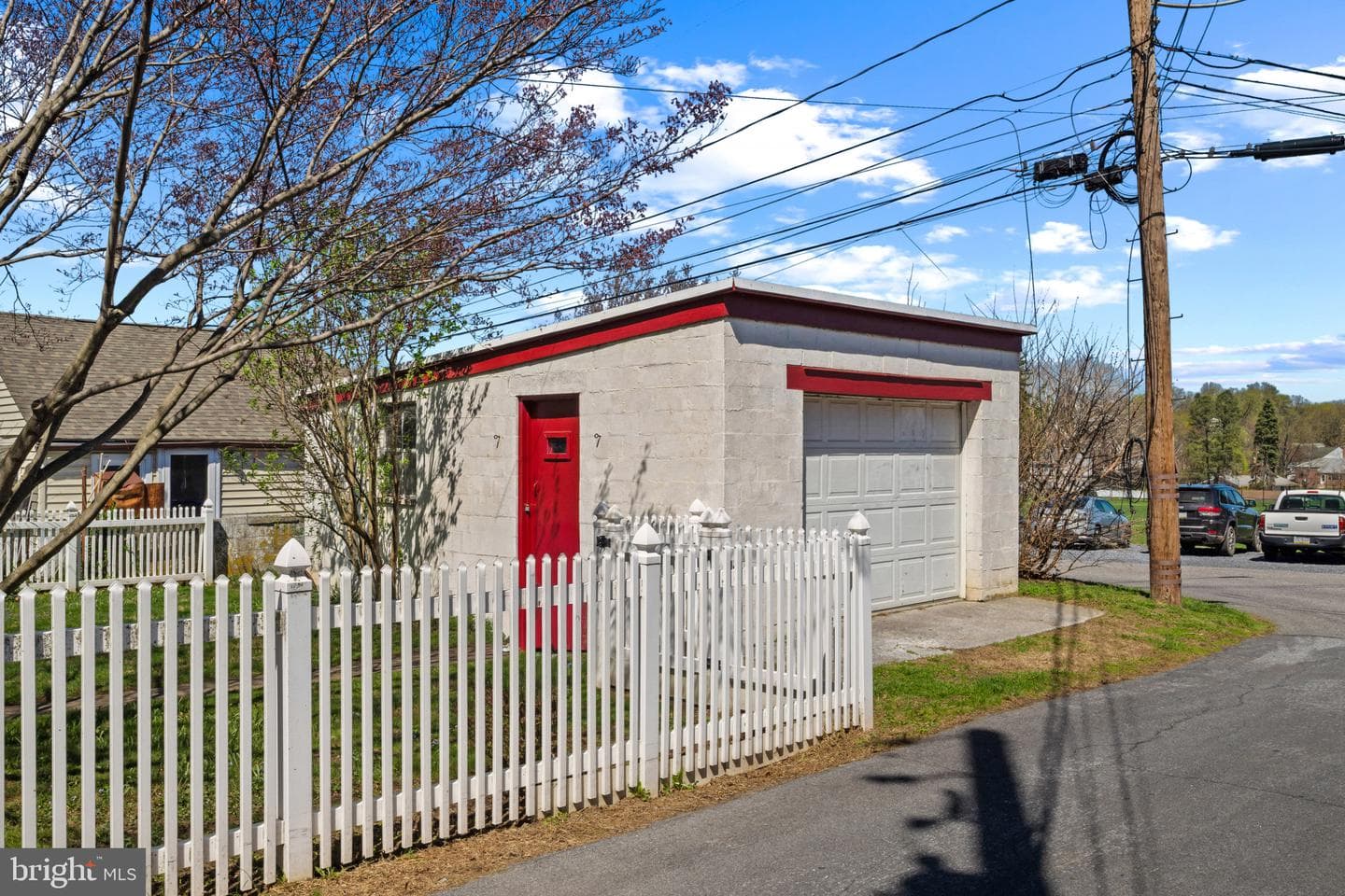 308 Redwood Street photo 6