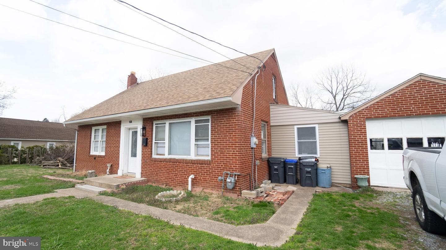 375 S 7th Street photo 3