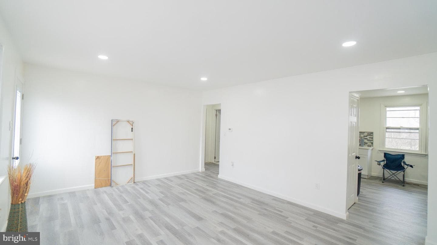 375 S 7th Street photo 6