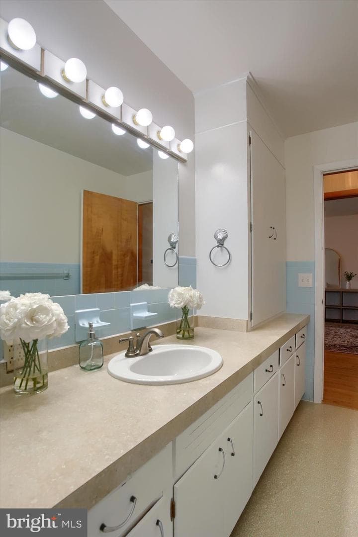 464 Cedar Avenue photo 14