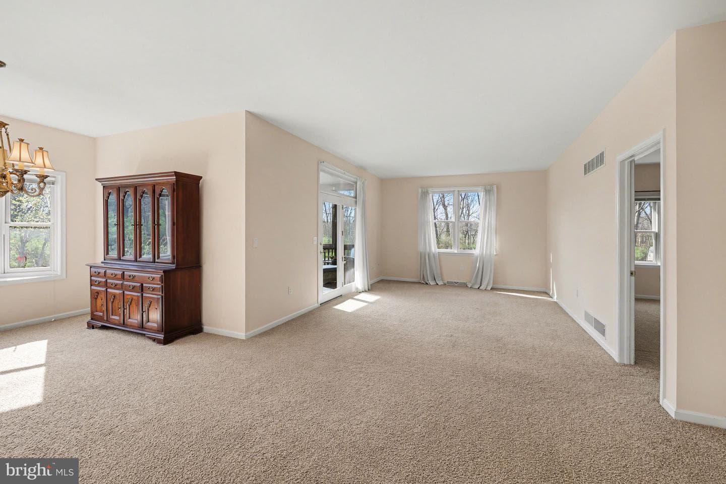 6401 Whisper Wood Lane photo 17