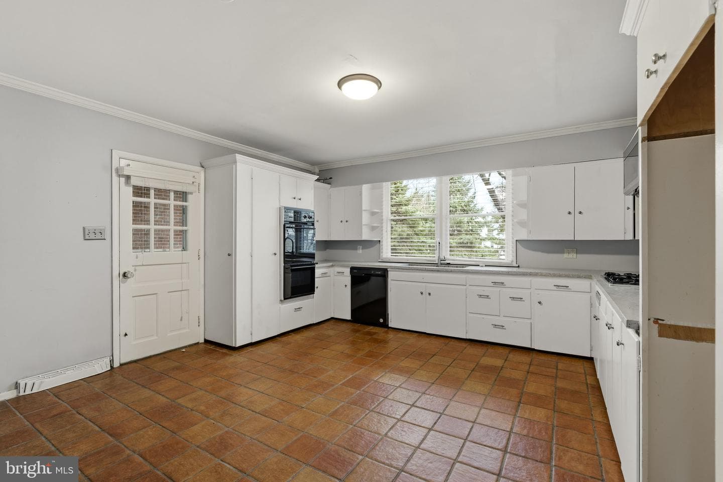 2301 Edgewood Road photo 13