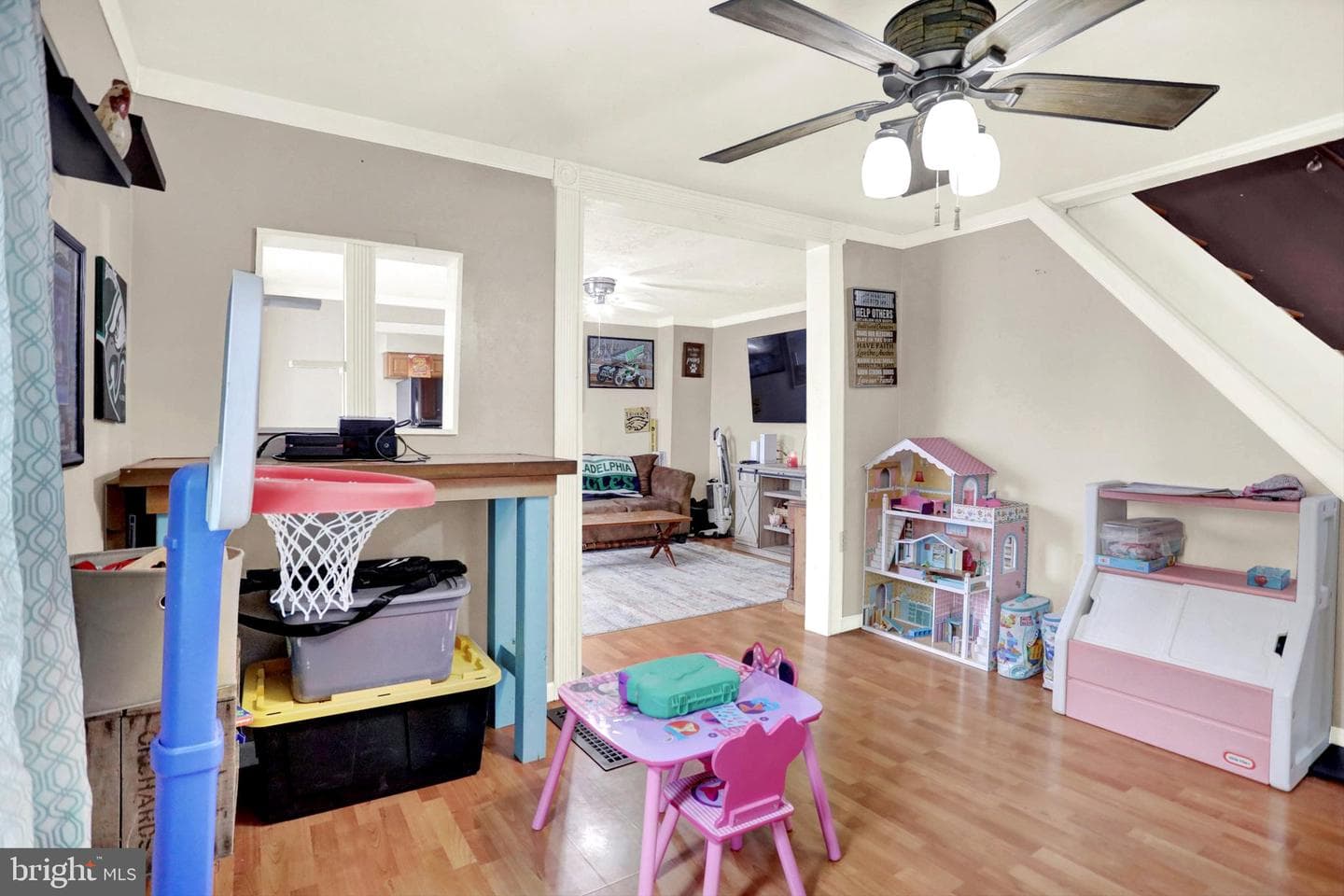 468 Elizabeth Street photo 4