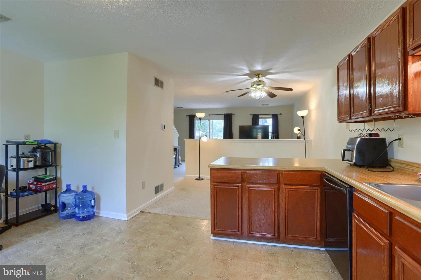 310 Lincoln Avenue photo 11