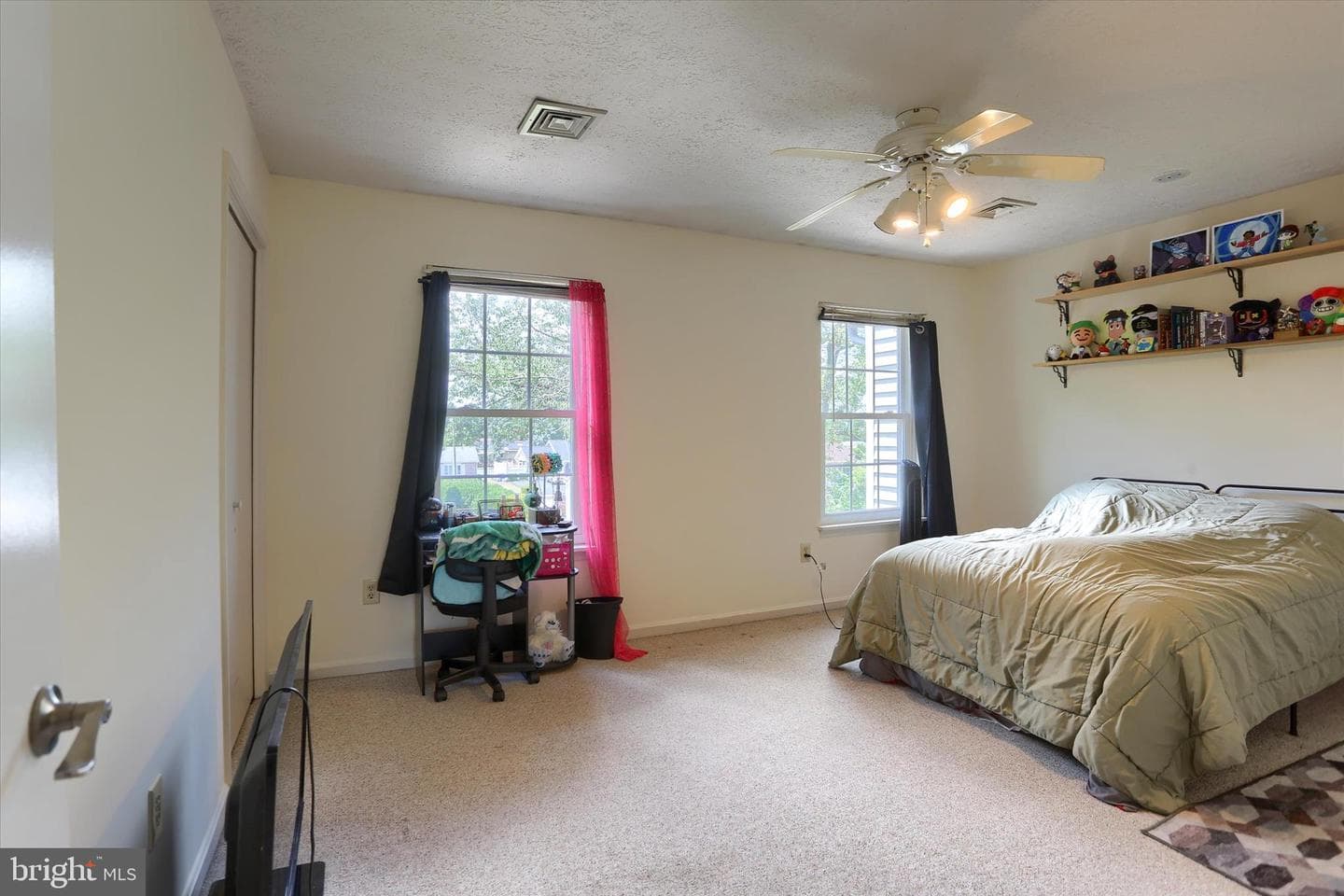 310 Lincoln Avenue photo 25