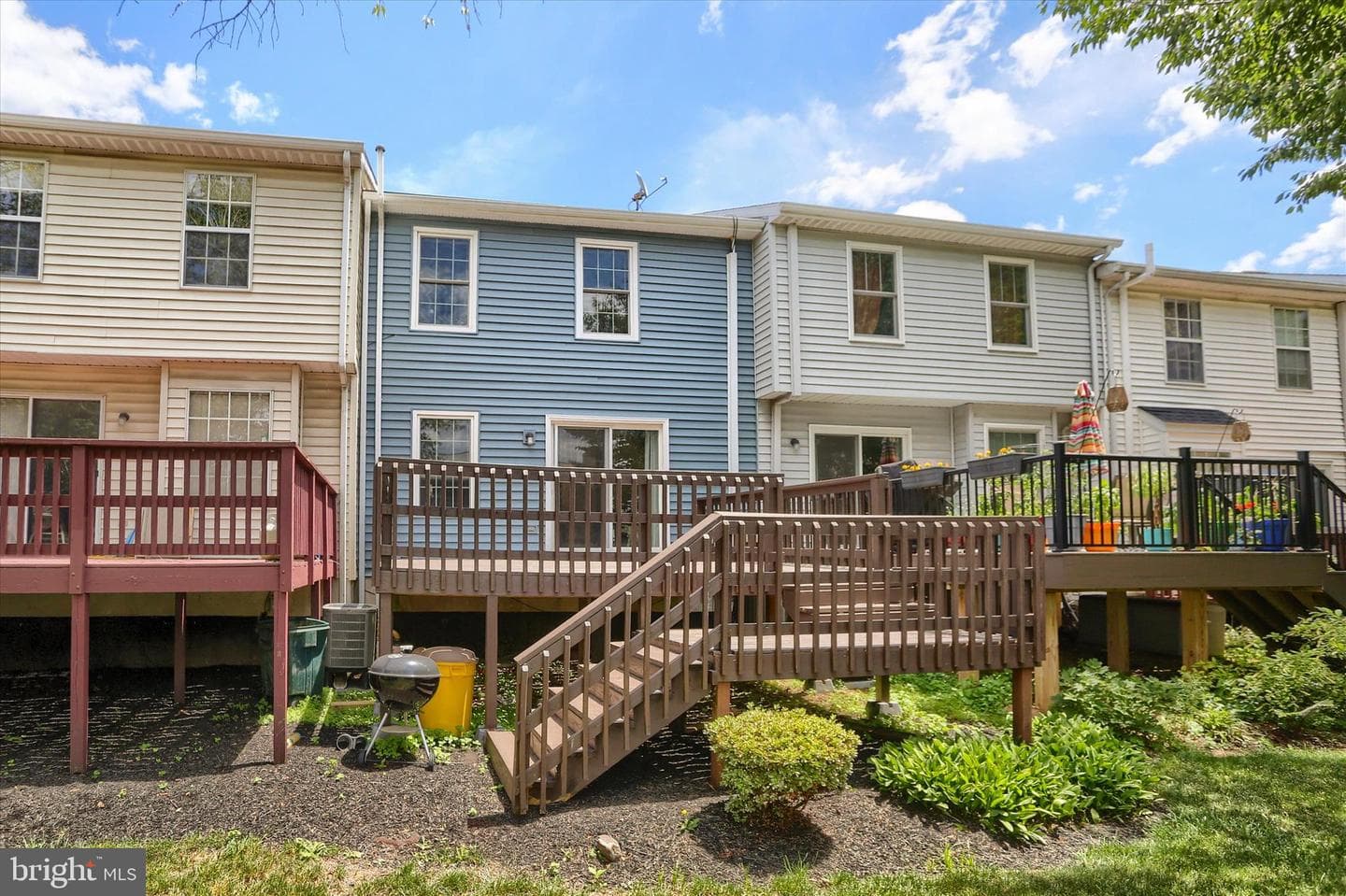 310 Lincoln Avenue photo 34