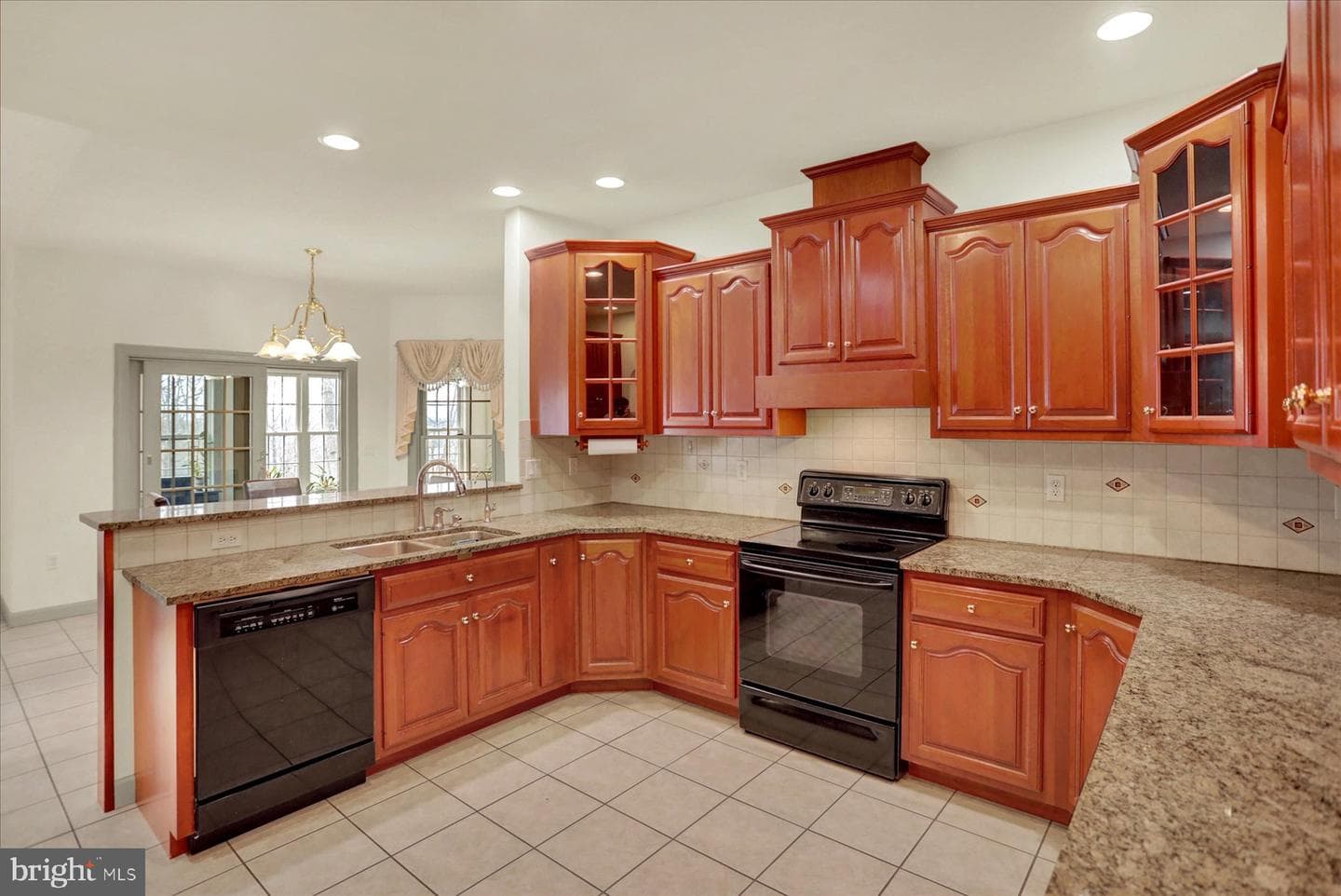4755 Maple Shade Drive photo 13