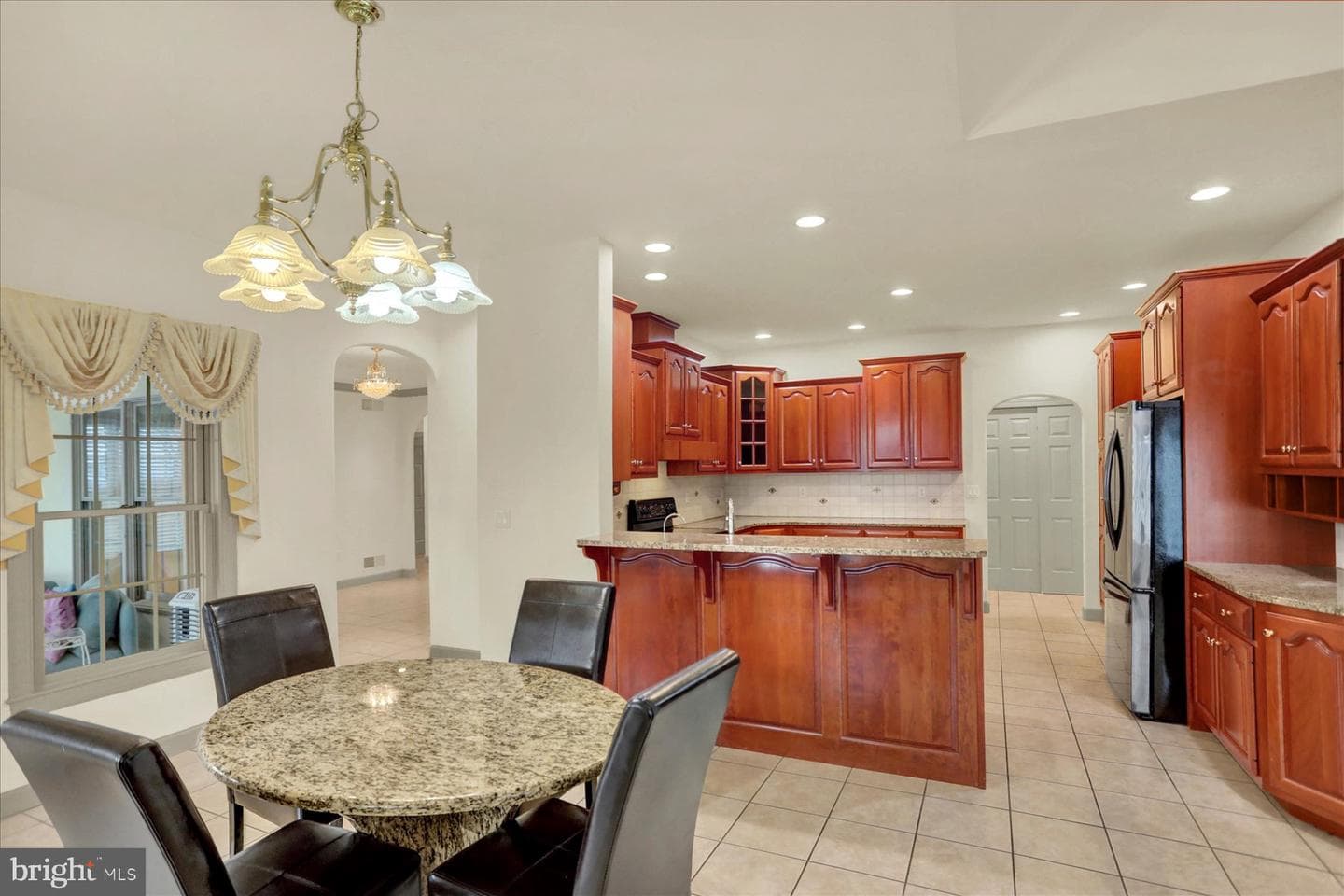 4755 Maple Shade Drive photo 16