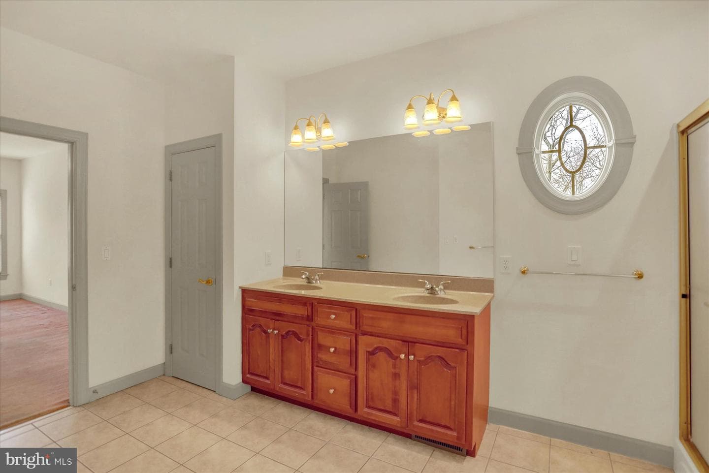 4755 Maple Shade Drive photo 26