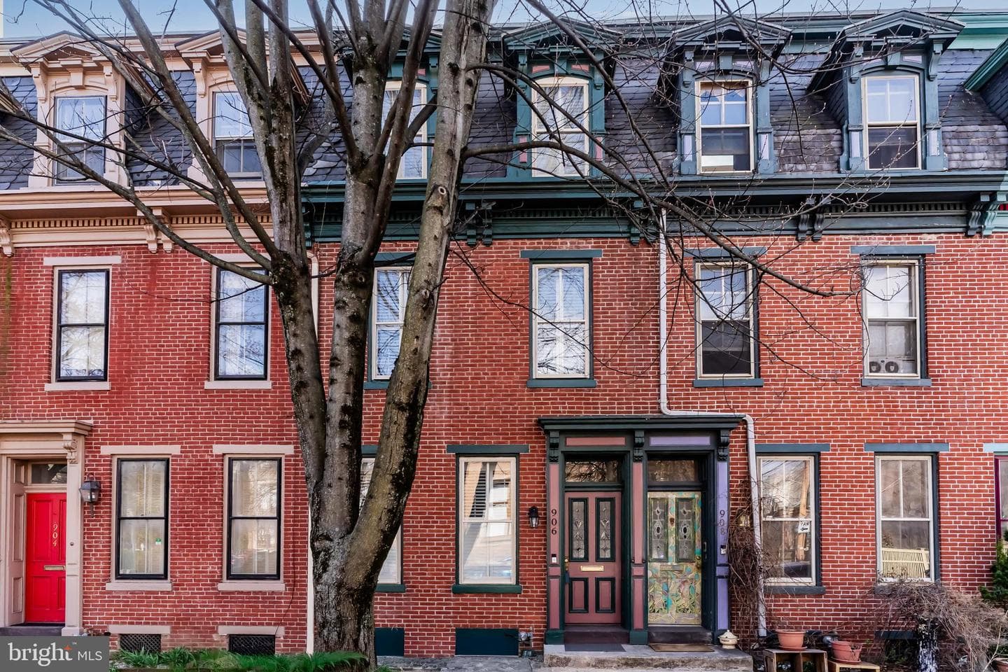 906 Green Street