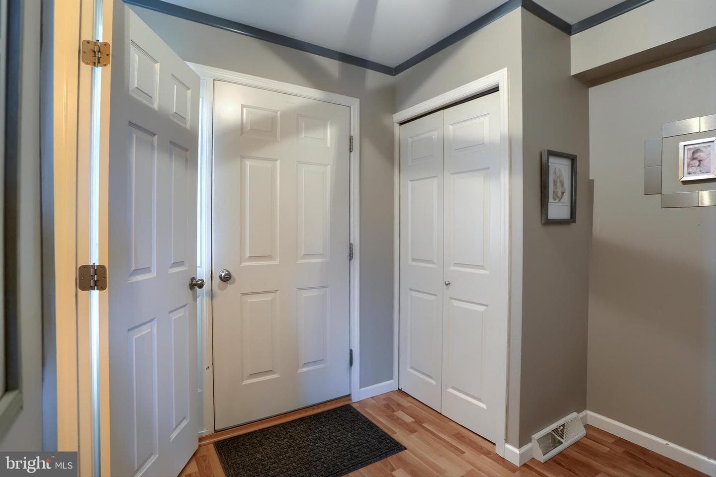 727 Winding Lane photo 7