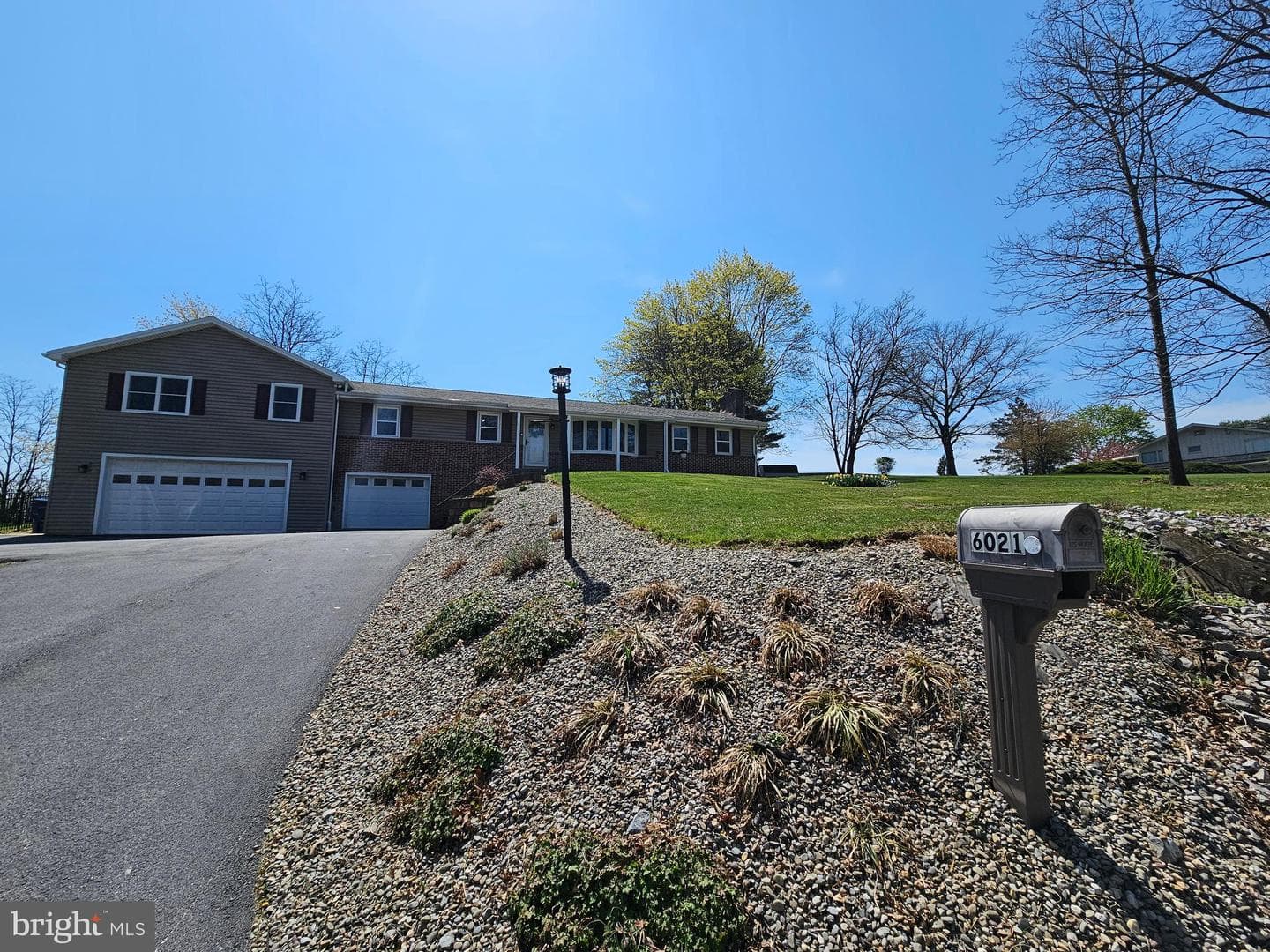 6021 Devonshire Heights Road photo 3