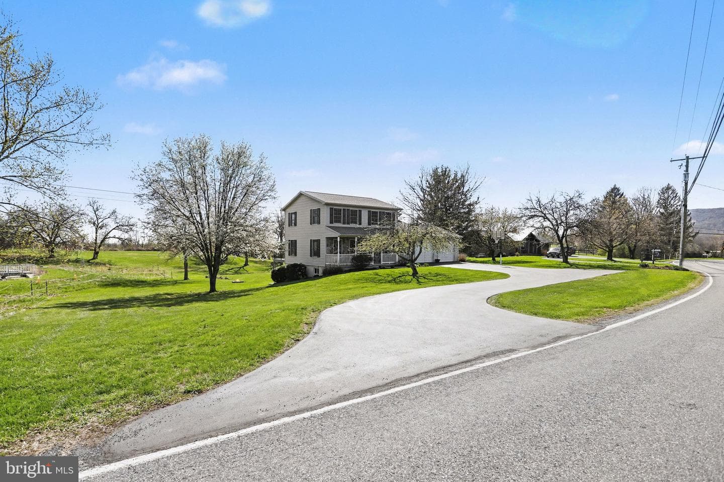 950 Piketown Road photo 3