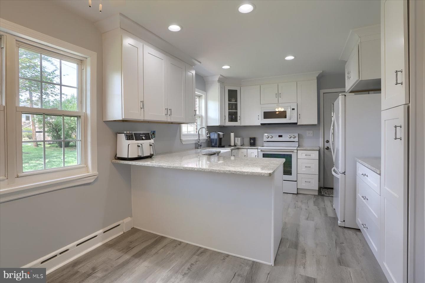 37 Wharton Avenue photo 15