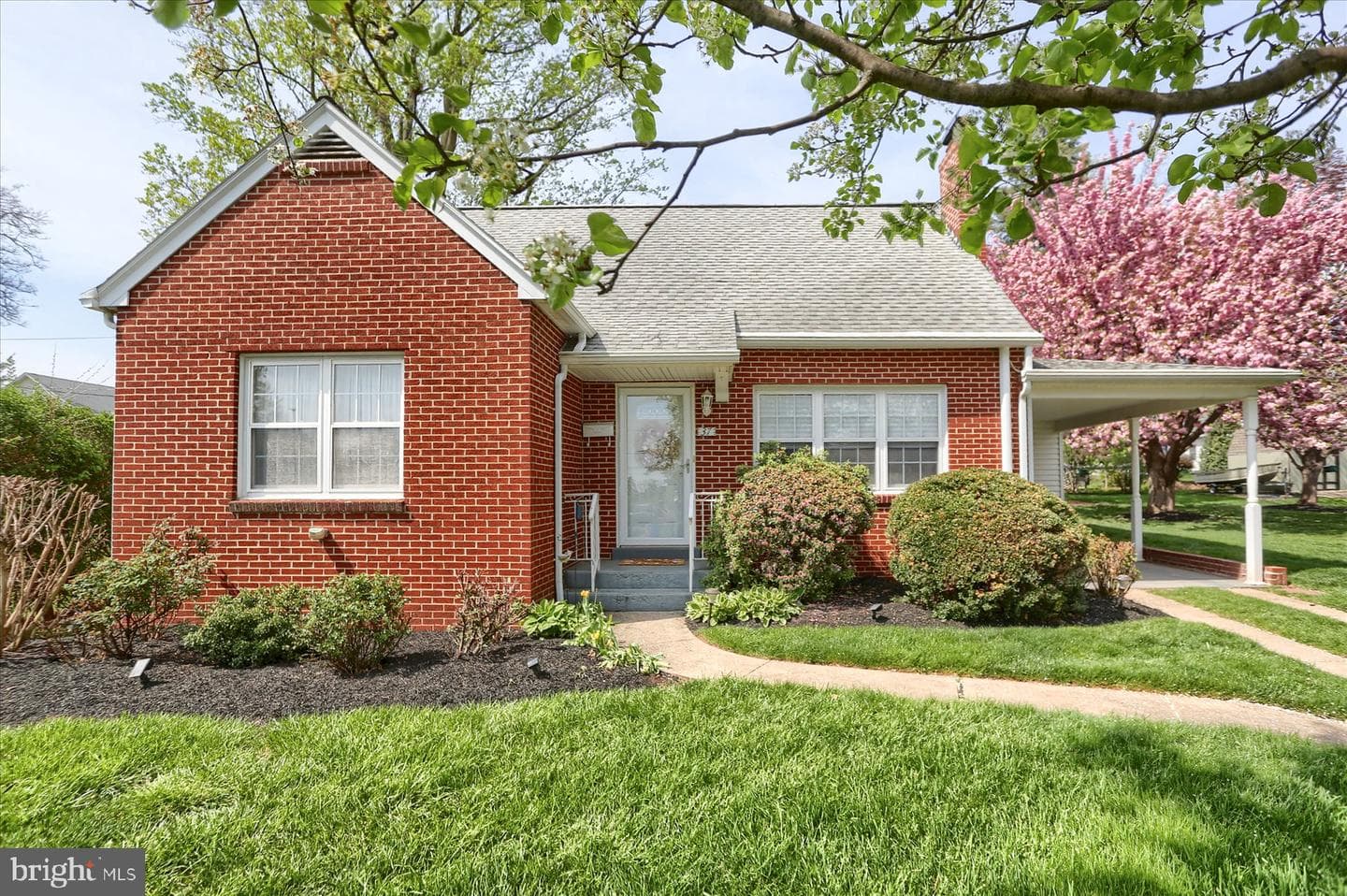 37 Wharton Avenue photo 6