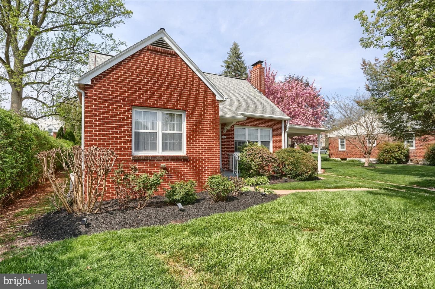 37 Wharton Avenue photo 7