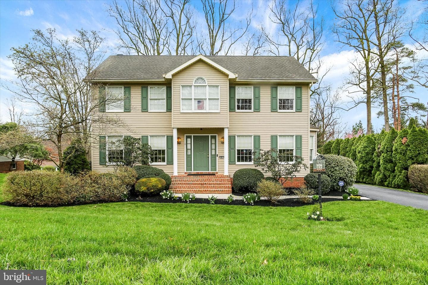 1851 Bonnie Blue Lane
