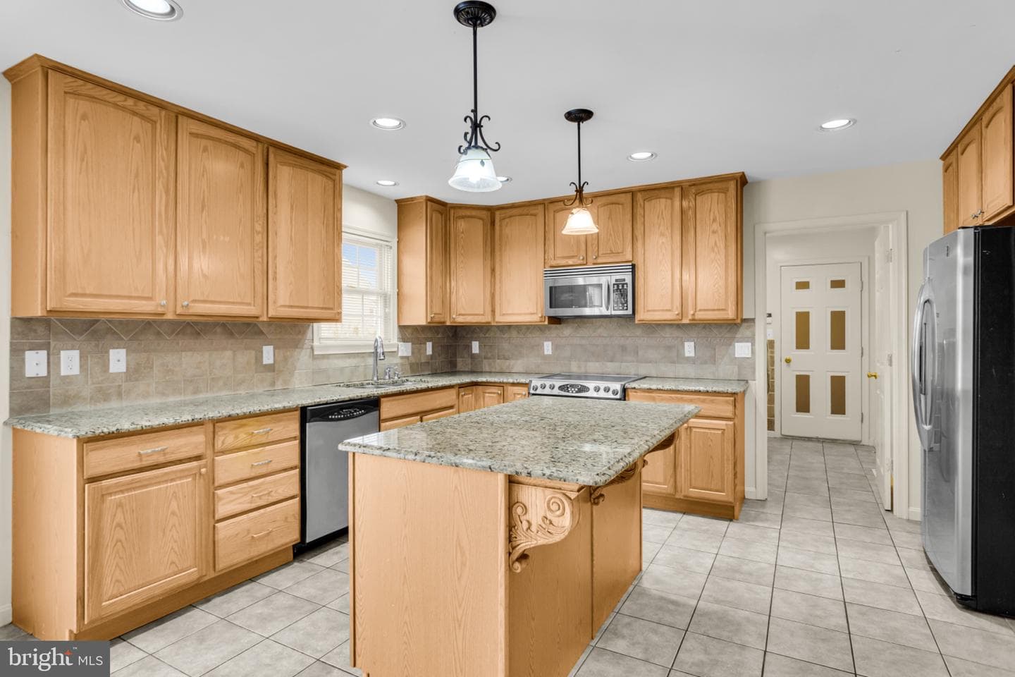 6355 Chatham Glenn Way N photo 10