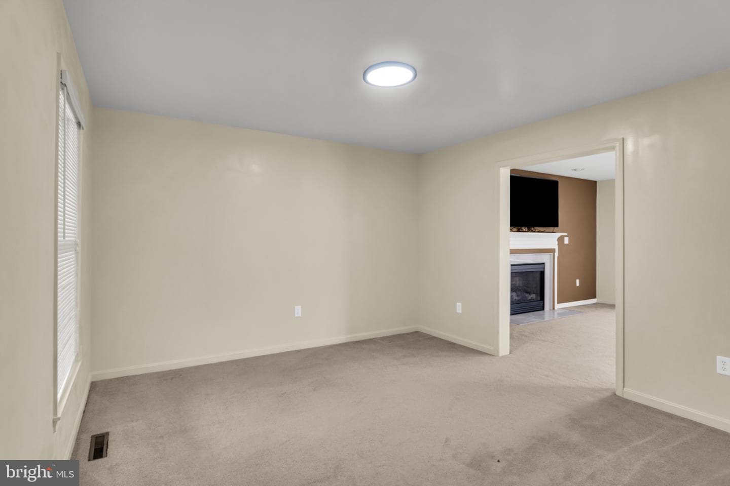 6355 Chatham Glenn Way N photo 11