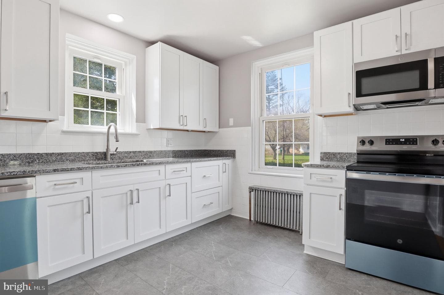 120 Maple Road photo 13