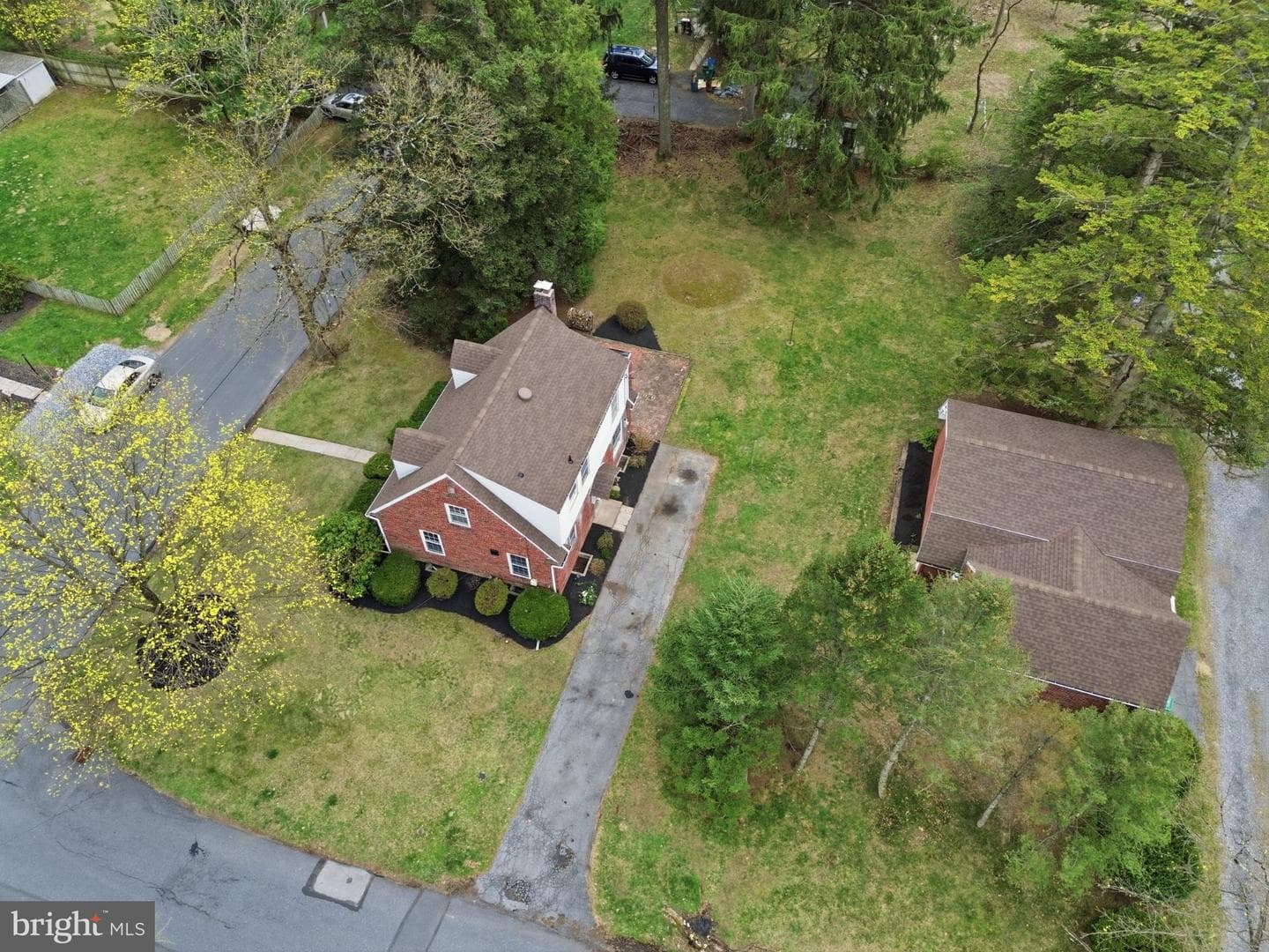 120 Maple Road photo 42