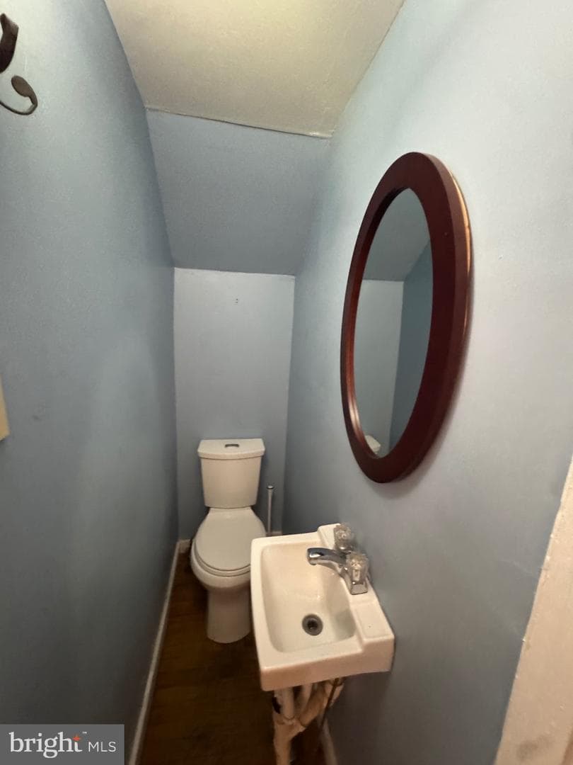 231 Boas Street photo 12