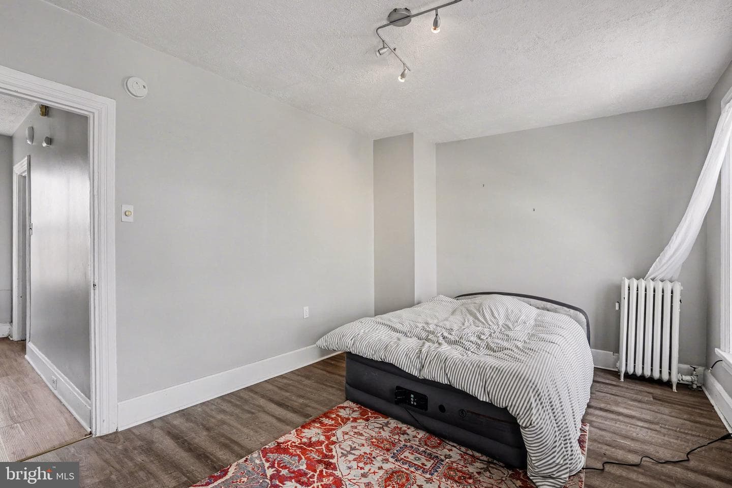 231 Boas Street photo 20
