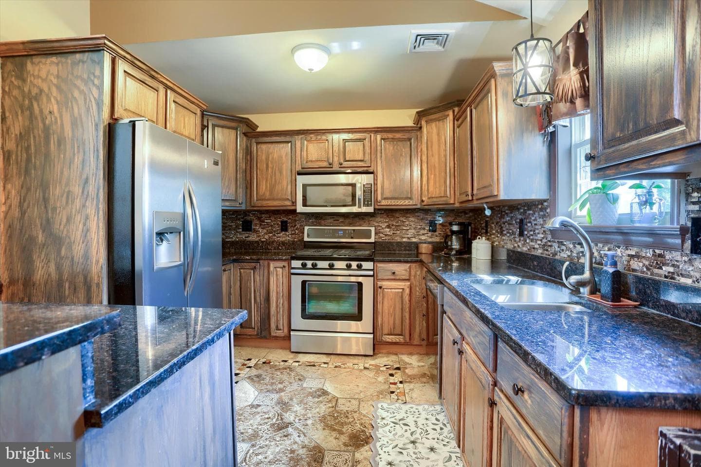 12 Edgewater Drive photo 11