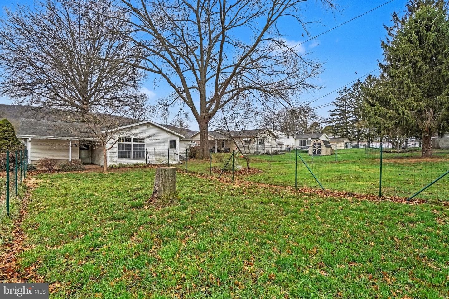 907 Meadow Lane photo 26
