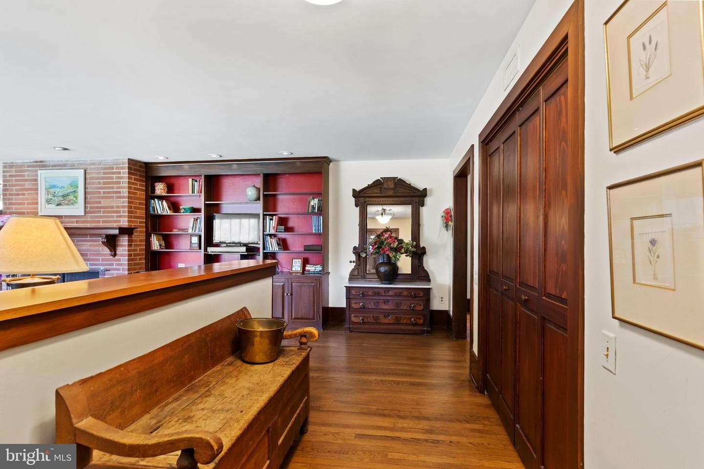 2301 Valley Road photo 3