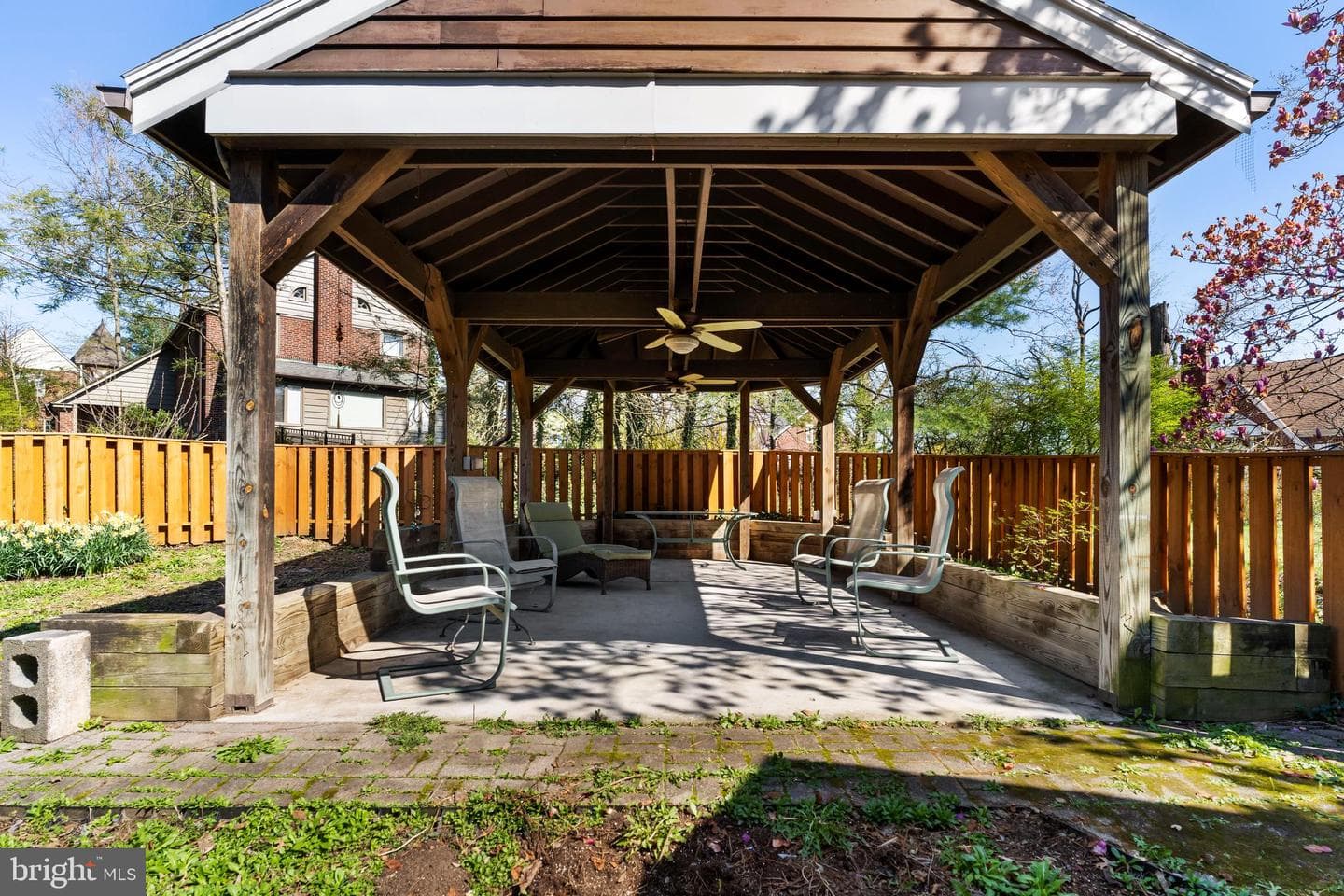 2301 Valley Road photo 32
