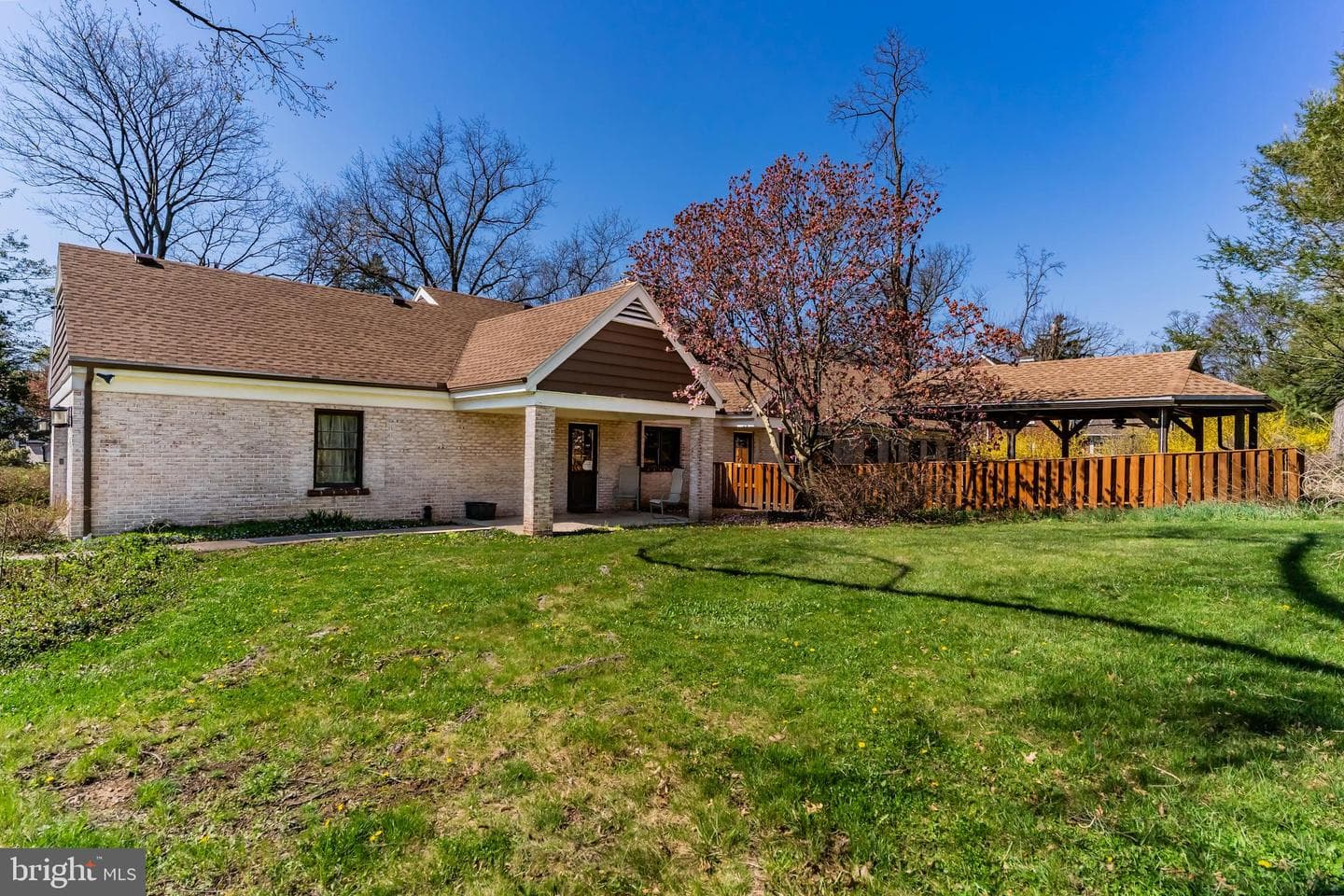 2301 Valley Road photo 39