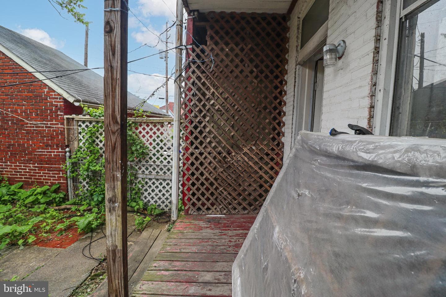 1632 Derry Street photo 17